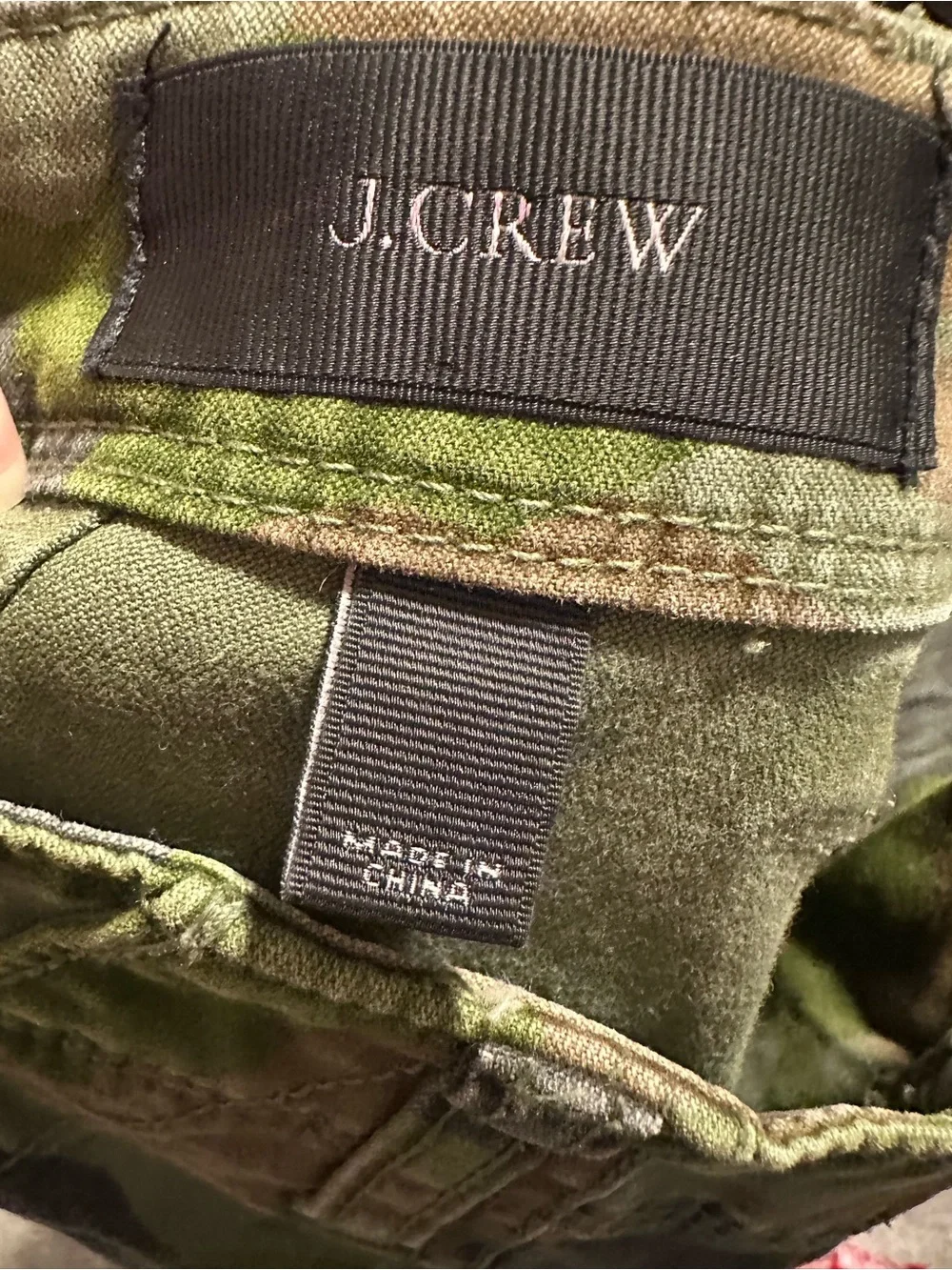 J. Crew Green Camo Utility Cargo Camp Pants Size 0. Inseam 28”